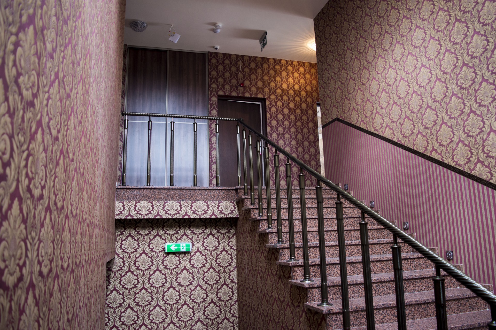 DSC_7672 (2) DSC_7672 (2)